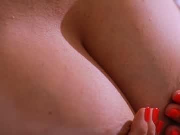 webcam girl velvet_daydream live cam image #9635952
