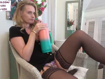 webcam girl belle_jlou live cam image #8991832