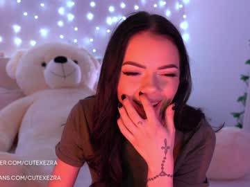 webcam girl ezra live cam image #1890352