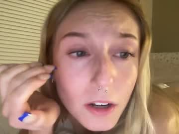 webcam girl charlottebrownxo live cam image #8751673