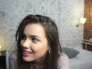 webcam couple emiliacourtney live cam image #7787222