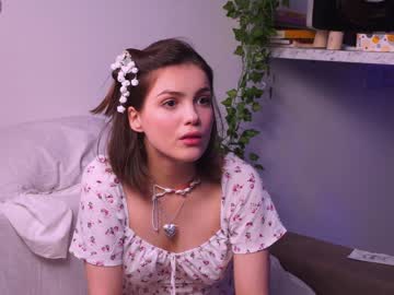 webcam couple emiliacourtney live cam image #9310145