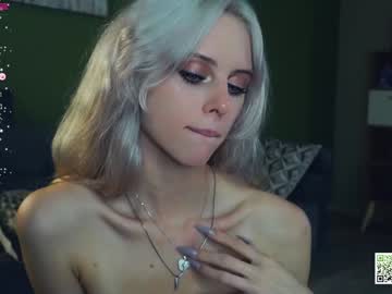 webcam girl audreycarvin live cam image #10132523