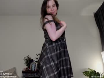 webcam girl in_tune live cam image #5331415