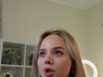 webcam girl molly__meow live cam image #10233220