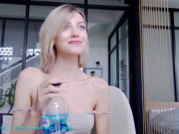 webcam girl sweet_tinker_bell live cam image #4160239