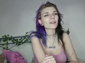 webcam girl lizzyylovesick live cam image #9615310