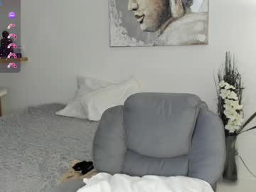 webcam girl lili_and_niki live cam image #12764440
