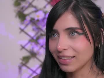 webcam girl nicdani_1 live cam image #10567994
