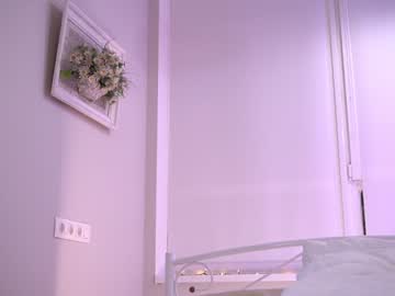 webcam girl wyvand live cam image #7400843