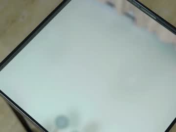 webcam girl peek_in_my_window live cam image #9694516
