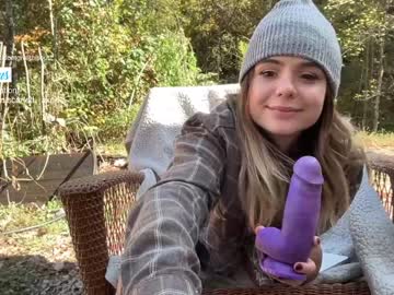 webcam girl dontgivethisout live cam image #3926436