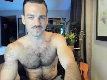 webcam man herewego42 live cam image #3671060