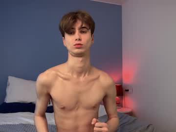 webcam man lucacharm live cam image #12385356