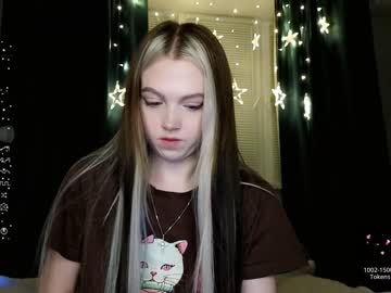 webcam girl small_blondee live cam image #7621960