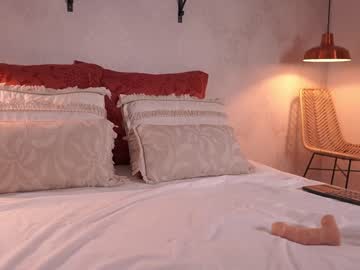 webcam girl emiilycampbell live cam image #9256574