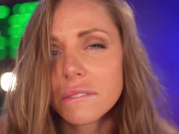 webcam girl eva_fashionista live cam image #12861870
