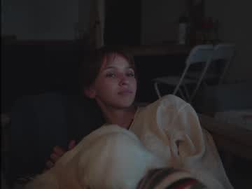 webcam girl diruriru live cam image #9904385