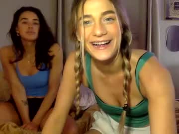 webcam girl sarahollis live cam image #9360063