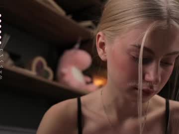 webcam girl kateharrise live cam image #11191548