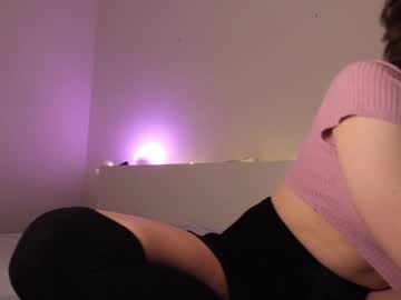webcam girl sasha_ursx live cam image #1990567