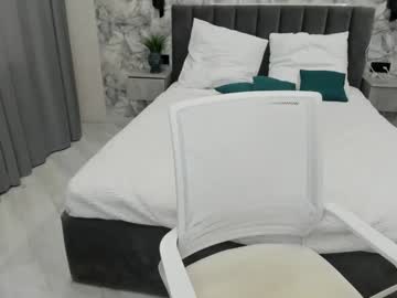 webcam girl qwoopa live cam image #12967351