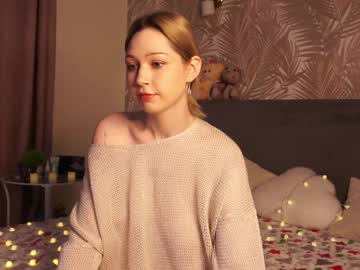 webcam girl meow_meow_mia live cam image #11421501
