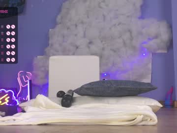 webcam girl queenelia live cam image #7908747