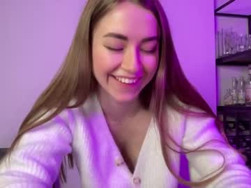 webcam girl strawberryjamx live cam image #4808616