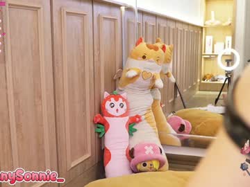 webcam girl sunny_sonnie live cam image #10367045