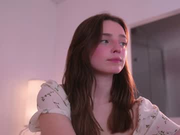 webcam girl floret_joy live cam image #12087625