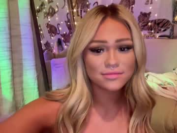 webcam girl ari_02 live cam image #8826996
