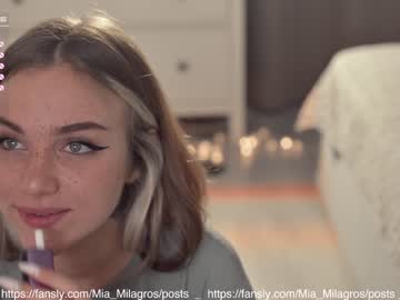 webcam girl mia_milagros live cam image #3680747