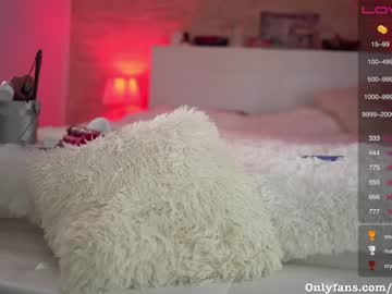 webcam girl evelyne92 live cam image #6150506