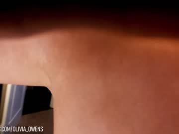 webcam girl oliviaowens live cam image #4141840