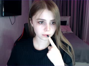 webcam girl tripleprinces live cam image #5577135