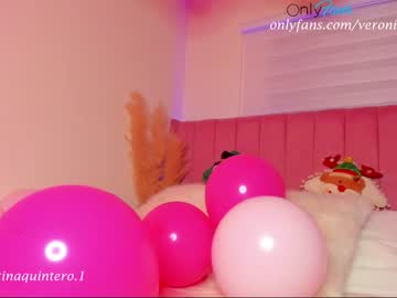webcam girl veroniqe_lounge live cam image #4370651