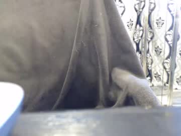 webcam girl nicky_38hhugetits live cam image #2314726