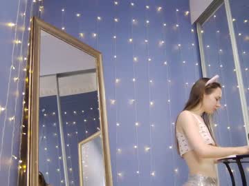 webcam girl kriskras__ live cam image #6603488