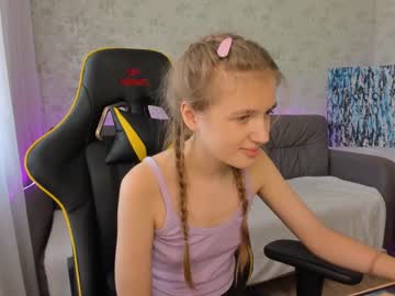 webcam girl nelly_mine live cam image #3426186