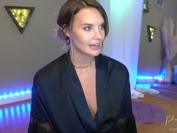 webcam girl phoenix_taylor live cam image #3088587