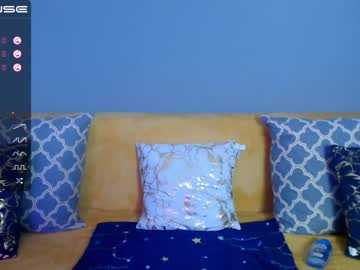 webcam girl little_v1rgin_angel live cam image #2814410