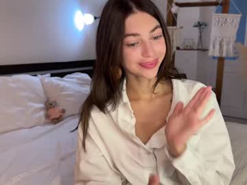 webcam girl cuteelsa_ live cam image #8958509