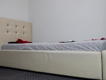 webcam girl carmela_fox live cam image #10961957