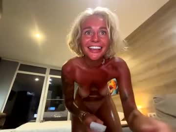 webcam girl nica_rock live cam image #10076902