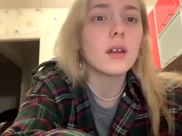 webcam girl holydori live cam image #1945906