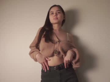 webcam girl helenmoors live cam image #5299771