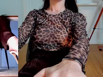 webcam girl legswattitude live cam image #8856870