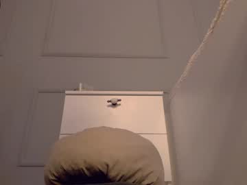 webcam girl izumi__li live cam image #4919393