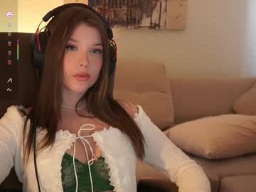 webcam girl bitter_moon live cam image #12158261